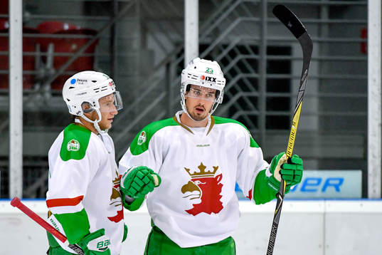 Rögles Daniel Sylwander och Alexander Younan jublar