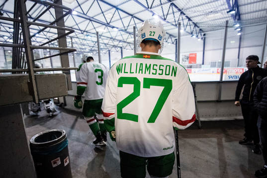Rögles Jesper Williamsson gör entre