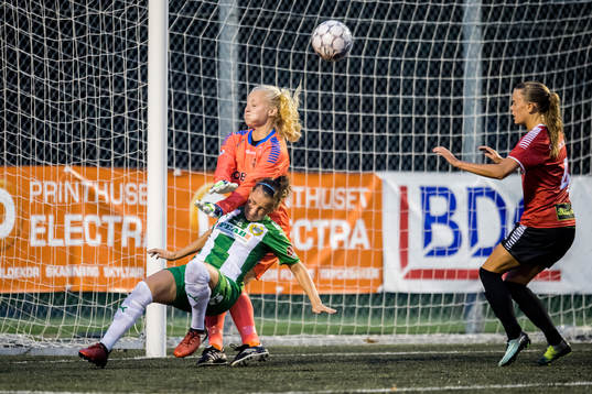 LB07s målvakt Josephine Frigge