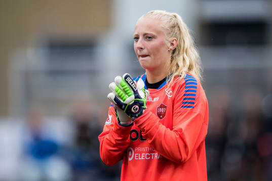 LB07s målvakt Josephine Frigge
