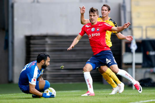 Bläddra bland fler bilder av Fotboll, Superettan, Örgryte - Frej