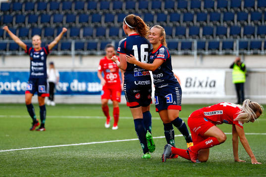 Linköpings Nicoline Sörensen och Tove Almqvist jublar
