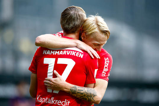 Örgrytes Emil Skogh och Sebastian Carlsén jublar