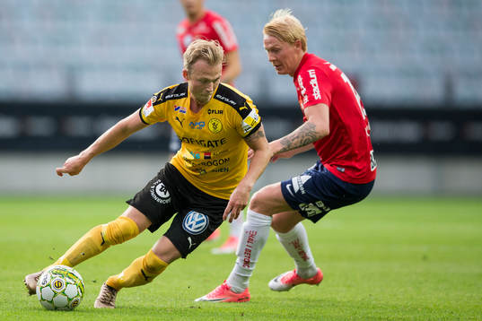 Frejs Pontus Åsbrink mot Örgrytes Sebastian Carlsén