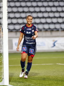 Linköpings Marija Banusic har precis gjort mål