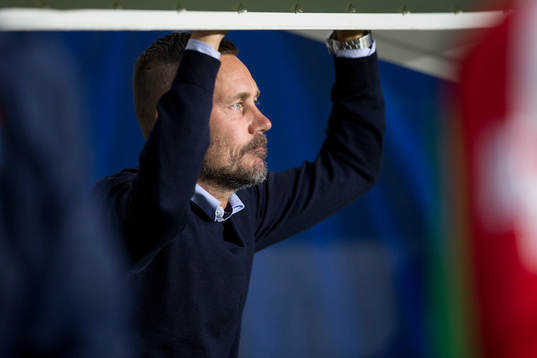 Örgrytes tränare Marcus Lantz deppar