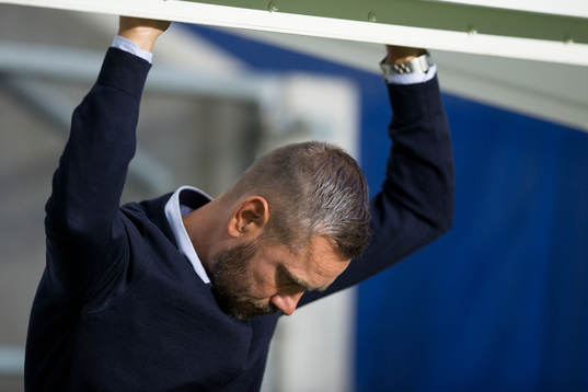Örgrytes tränare Marcus Lantz deppar