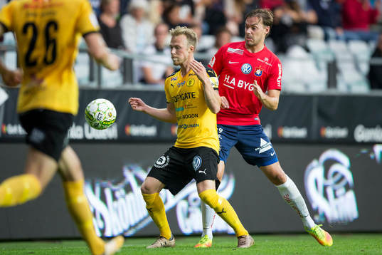 Frejs Pontus Åsbrink mot Örgrytes Danny Ervik