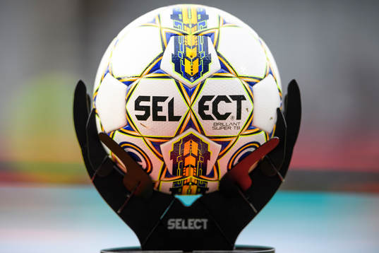 En select fotboll