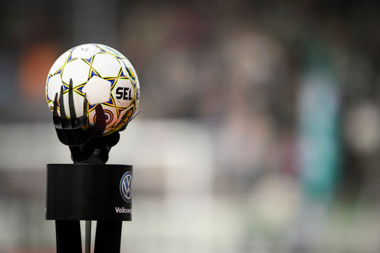 En select fotboll