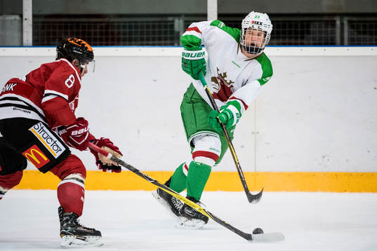 Rögles Rasmus Sandin och Örebros Tyson Spink