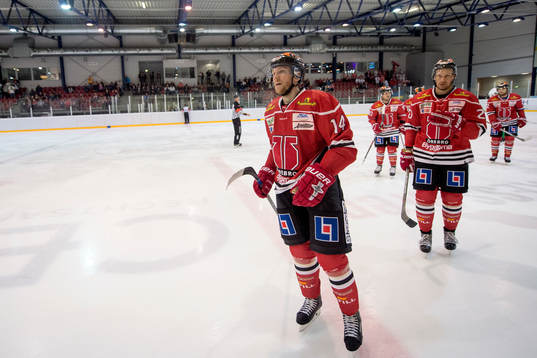 Örebros Tom Wandell jublar