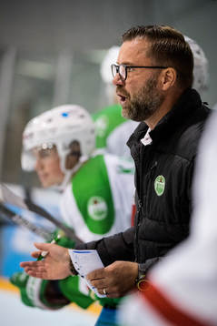 Rögles assisterande tränare Patrik Ross