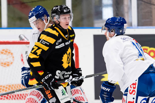 Skellefteås Simon Krekula jublar