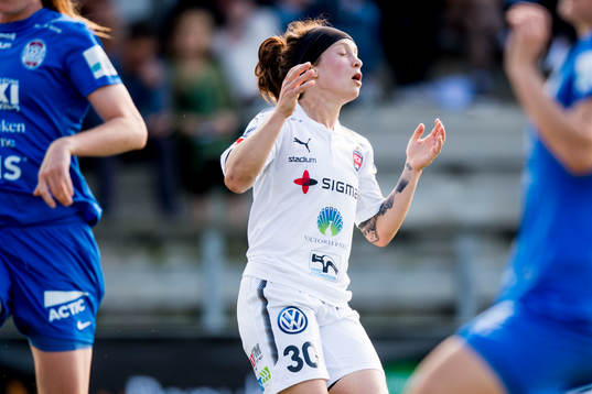 Rosengårds Ella Masar McLeod deppar