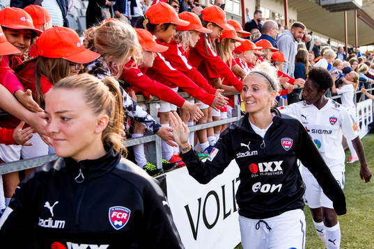Rosengårds Anja Mittag tackar publiken