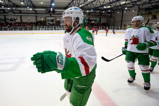 Rögles Taylor Matson jublar