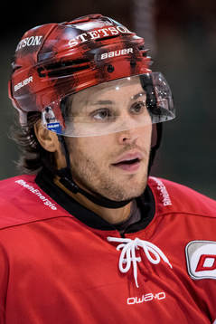 Kölns Ryan Jones