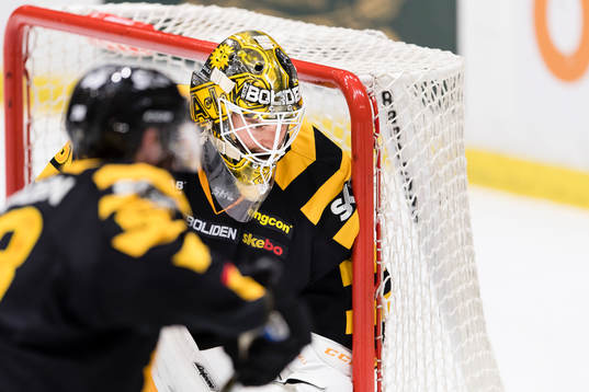 Skellefteås målvakt Gustaf Lindvall