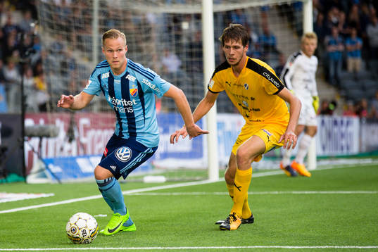 Djurgårdens Gustav Engvall och Halmstads Marcus Johansson