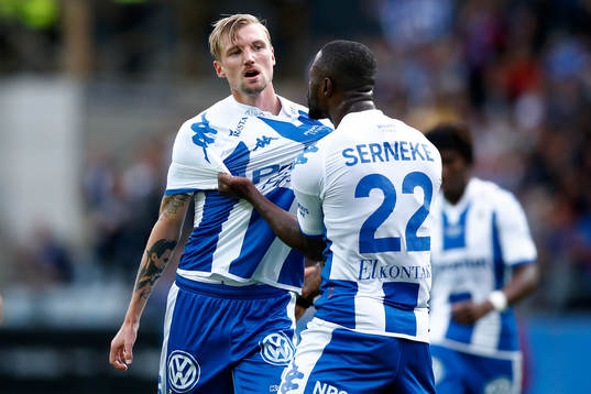 IFK Göteborgs Sebastian Eriksson gör 1-0 och jublar med