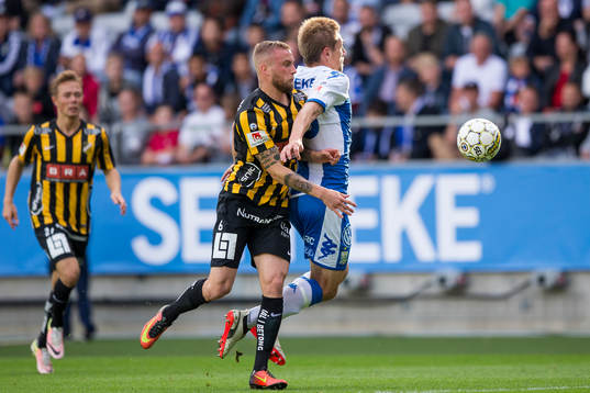Häckens Alexander Faltsetas trycker till IFK Göteborgs
