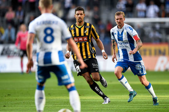 Häckens Mathias Ranégie, IFK Göteborgs Sören Rieks och