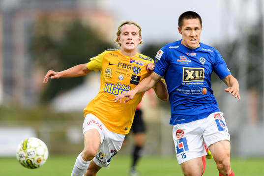 Falkenbergs Viktor Götesson och Åtvidabergs Johan Ramhorn