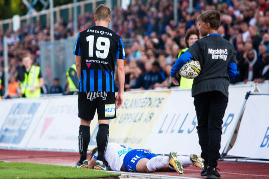 Sirius Christer Gustafsson har tacklat Norrköpings Linus