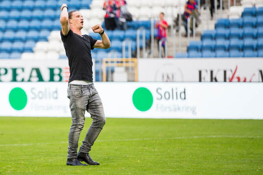Helsingborgs Jesper Lange jublar på plan