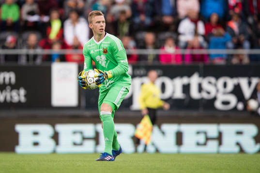 Östersunds målvakt Andreas Andersson