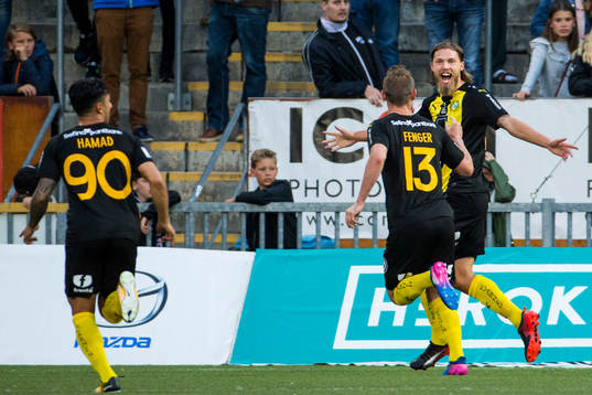 Hammarbys Björn Paulsen jublar