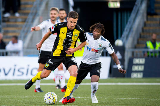Hammarbys Jeppe Andersen och Örebros Kennedy Igboananike