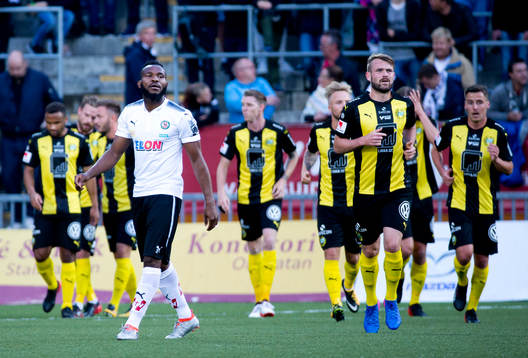 Örebros Michael Junior Omoh deppar