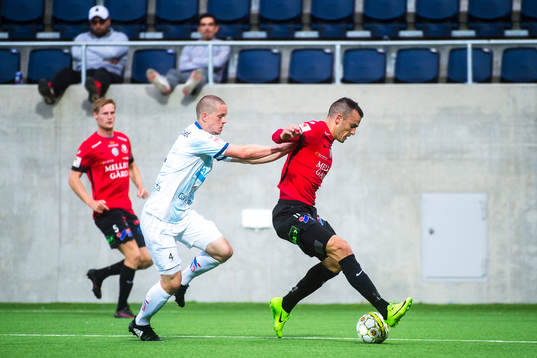 Gefles Anton Lans och Trelleborgs Dino Islamovic