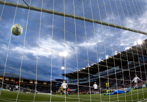 Hammarbys Pa Amat Dibba gör 0-3 och Örebros målvakt