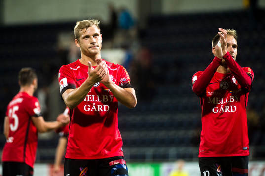 Trelleborgs Erik Andersson och Zoran Jovanovic jublar