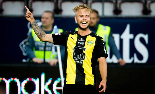 Hammarbys Sander Svendsen gör 0-2 och jublar