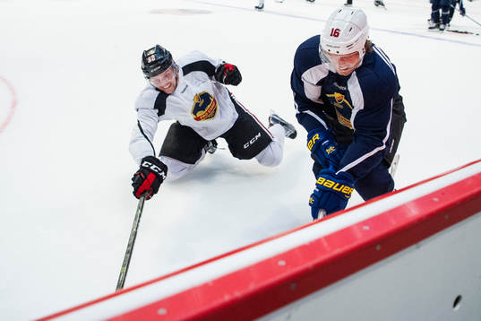 Chicagos Calle Dahlström och Buffalos Jacob Josefson