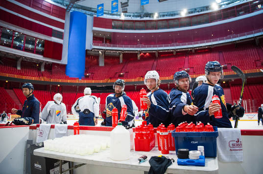 Ottawas Johnny Oduya, Buffalos Jacob Josefson samt