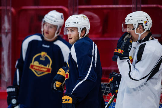 Nashvilles Pontus Åberg deltar i en träning