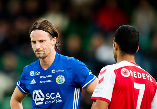 Sundsvalls Linus Hallenius deppar