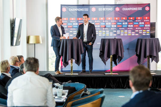 Konferencieren Christian Winnberg och Frölunda Indians
