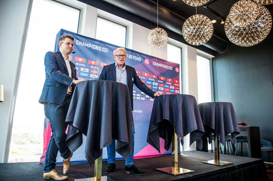 Konferencieren Christian Winnberg och Malmö Redhawks