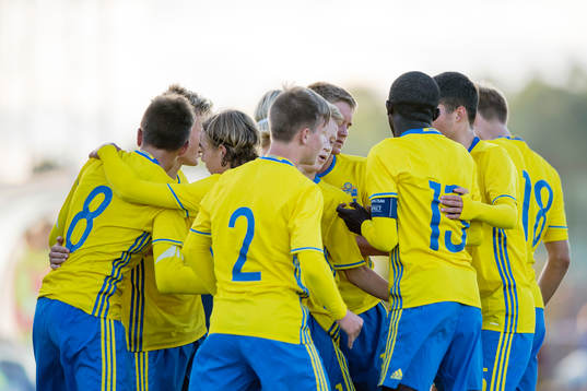 Sveriges spelare jublar