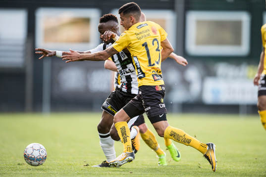 Landskronas Sadat Karim och Elfsborgs Rami Kaib