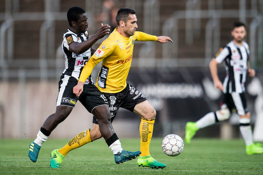 Landskronas Thierry Zahiu jagar