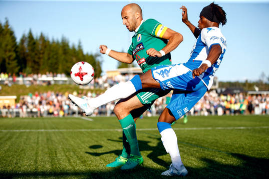 Landskronas Filip Pivkovski och IFK Göteborgs Sam Adekugbe