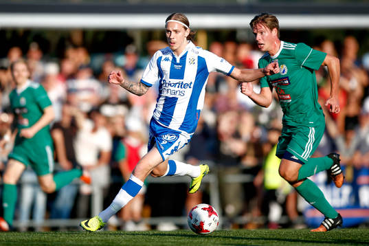 IFK Göteborgs Elias Mar Omarsson och Landvetters Ludwig