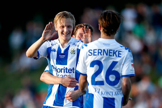 IFK Göteborgs Billy Nordström jublar med lagkamrater